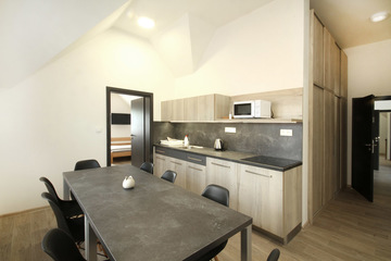 apartman c.  4 ii.